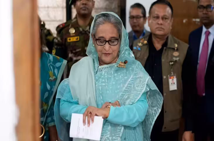 Sheikh Hasina की PC को लेकर बांग्लादेश ने जताई नाराजगी, भारत ने दिया जवाब, PAK को भी दिखाया आईना