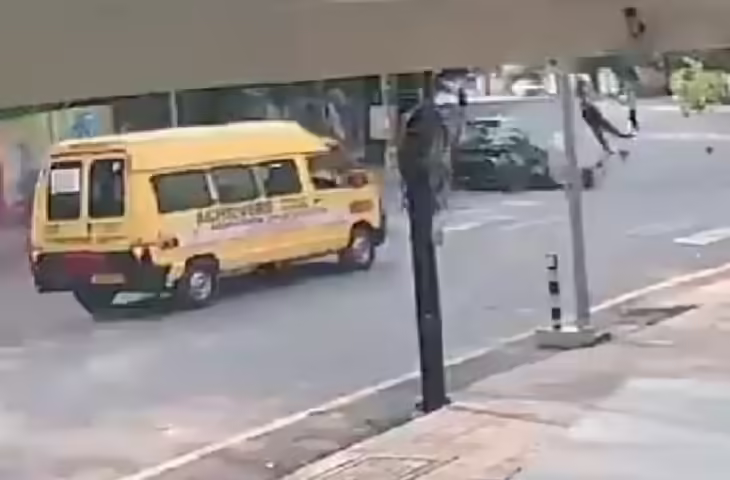 Bilaspur Accident Viral Video: तेज रफ्तार कार ने स्कूटी सवार छात्र को मारी जोरदार टक्कर, हवा में उछला युवक; दर्दनाक हादसे में मौत