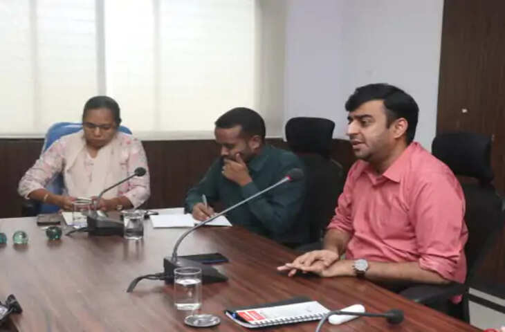 फॉर्मर रजिस्ट्री के काम में लापरवाही पर पटवारी निलंबित: जयसिंहनगर के जमुड़ी हल्का में पदस्थ भरत सिंह खैरवार पर कार्रवाई