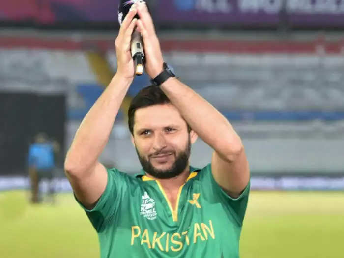 Shahid Afridi011--1-