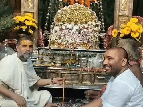 अयोध्या में सावन झूलन उत्सव का हुआ समापन, श्रीराम-सीता के झूलों की भव्य छटा ने मोहा मन