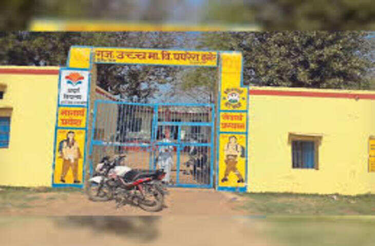 भरतपुर में स्कूल में मारपीट मामला: शिक्षिका जेल भेजी गई, ग्रामीणों का समर्थन में प्रदर्शन