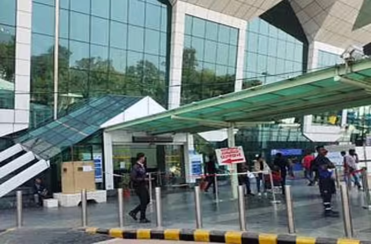 Udaipur एयरपोर्ट पर निर्माण कार्य के दौरान हुआ हादसा, लोहे की सटरिंग गिरने से पांच मजदूर घायल