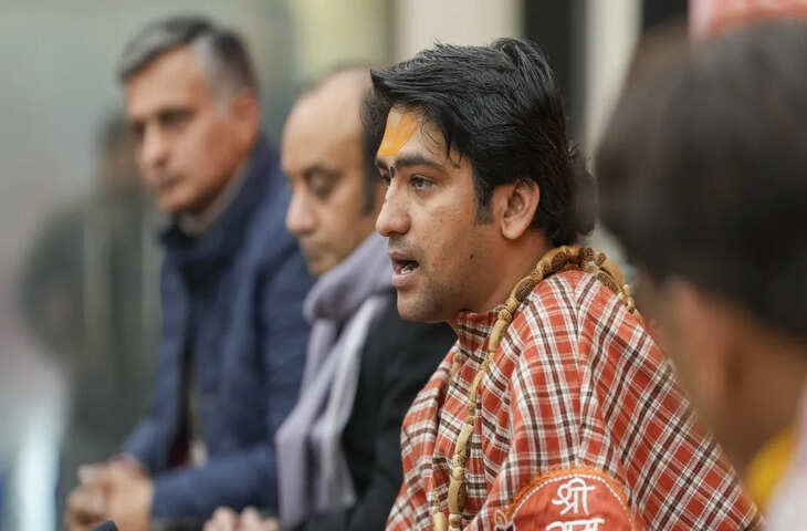 नागपुर में राम कथा के दौरान विवाद तेज, वीडियो में देंखे पंडित धीरेंद्र शास्त्री और श्याम मानव आमने-सामने