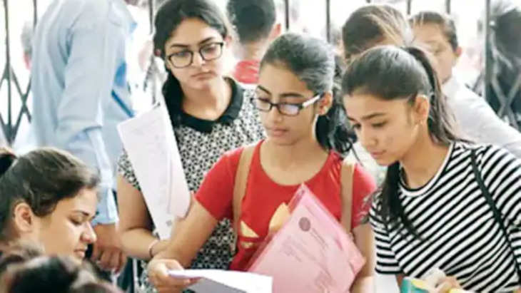 Bikaner  लेवल वन में चयनित होने वालों को चयन परीक्षा उत्तीर्ण करने वाले 15 हजार शिक्षकों से पहले पोस्टिंग मिल जाएगी।