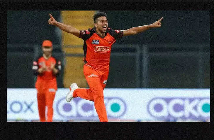 Umran Malik --1-11111111111.GIF