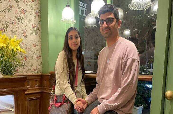 मुंबई स्टूडेंट प्रोटेस्ट में कॉमेडियन रौनक रजनी के साथ मारपीट का आरोप, वीडियो में जाने पत्नी की पसली टूटने का दावा; पुलिस पर लगाए गंभीर आरोप