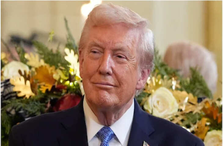 '2.7 लाख रुपये और फ्री हवाई टिकट...' अमेरिका से भागने के लिए ट्रंप ने प्रवासियों को दिया तगड़ा क्रिसमस ऑफर&nbsp;