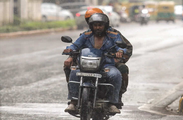 Jharkhand Weather: अगले 48 घंटे झारखंड में भारी बारिश का अलर्ट, कई जिलों में वज्रपात की चेतावनी