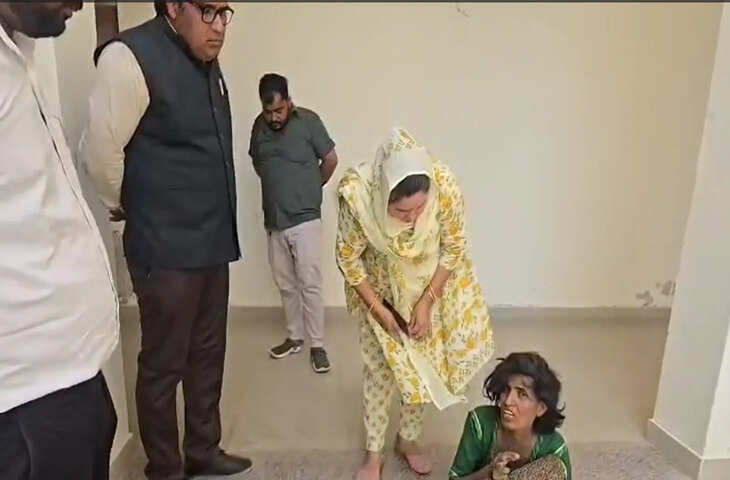 जैसलमेर में मानवता को झकझोर देने वाला मामला: वीडियो में जाने पैरों में लोहे की बेड़ियों से जकड़ी महिला को किया गया मुक्त