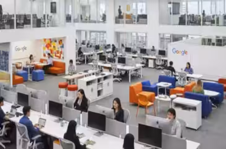 वर्क फ्रॉम होम कर रहे 80 एम्प्लॉइज को लगा बड़ा झटका, 5 मिनट की गूगल मीट के जरिए थमाया पिंक स्लिप