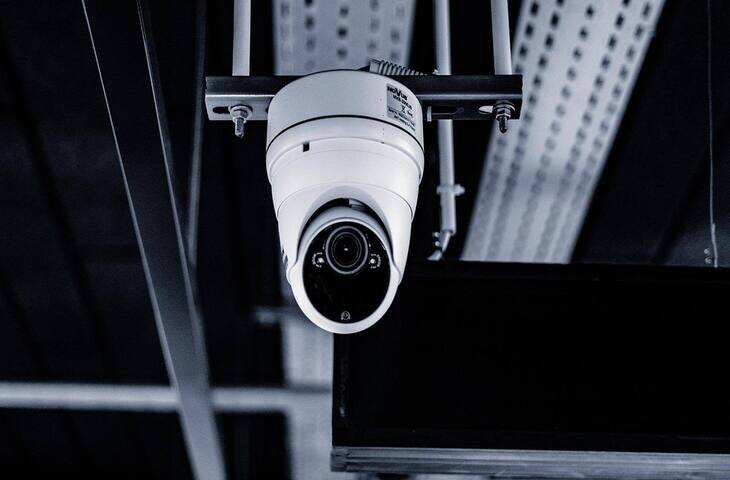 1.2 लाख से अधिक IP कैमरे हैक करने के आरोप में 4 गिरफ्तार, यौन शोषण सामग्री ऑनलाइन बेची