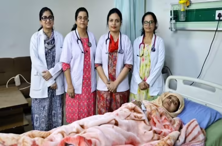 यूपी में मेडिकल चमत्कार: 5 दिनों के अंतर में महिला ने जन्म दिए 4 बच्चे, डॉक्टर भी हैरान