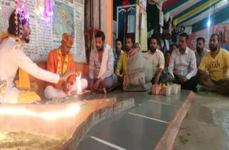 मंदिर में &lsquo;घर वापसी&rsquo;, आजाद ने अपनाया सनातन धर्म, रखा नया नाम अजय