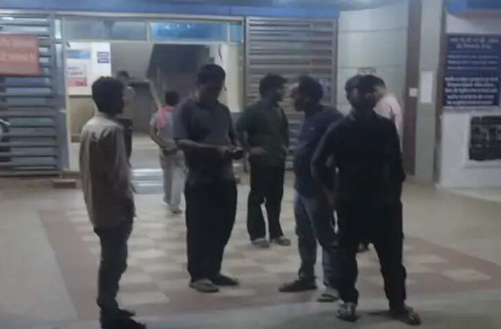 दतिया में दीपावली की सफाई कर लौट रही महिला की सड़क हादसे में मौत, सोनागिर तिराहे के पास दो बाइकों की टक्कर