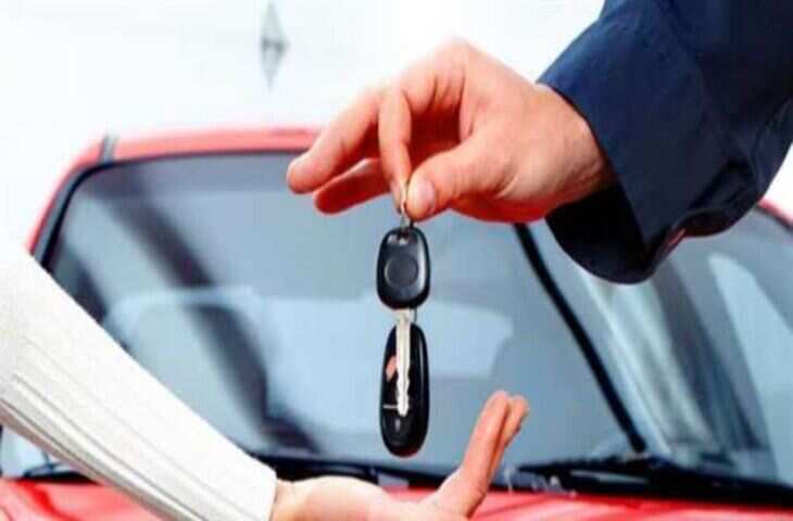 First Car Buying Tips: शोरूम की इन 5 बातों को नजरअंदाज किया तो पड़ सकता है महंगा, जानें पूरी गाइड