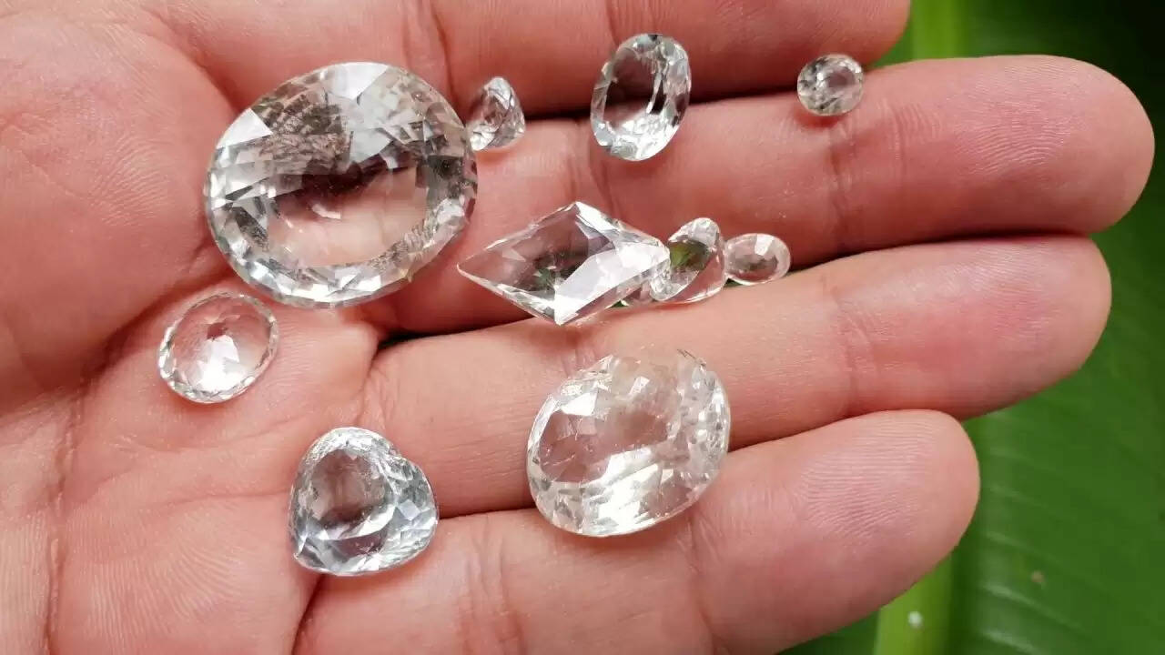 magical benefits of white pukhraj