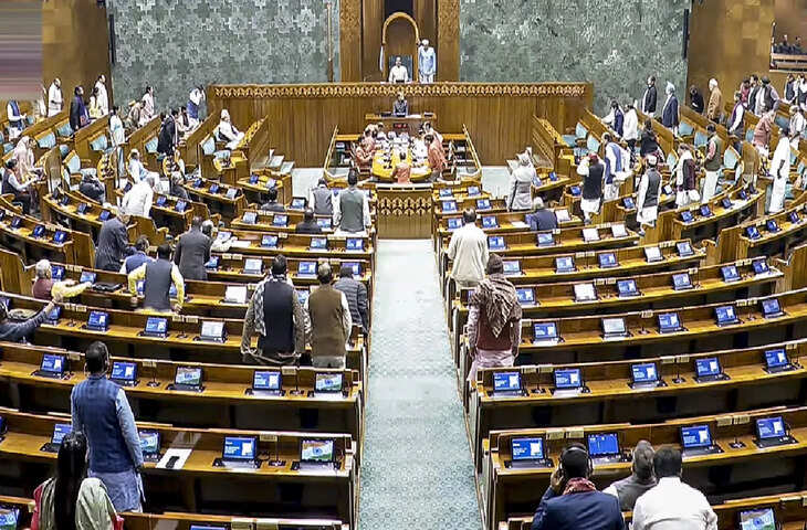 विधेयकों की तेज रफ्तार, हंगामा और अधूरे सवाल&hellip; कितना सफल रहा संसद का शीतकालीन सत्र?