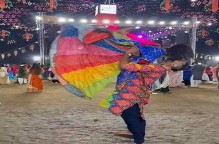 Viral Video: गरबा खेलने निकली सहेली पहुंच गई पूल पार्टी, दोस्त ने मां को बता दी पूरी सच्चाई; अब बेलन लेकर इंतजार कर रही हैं मम्मी!