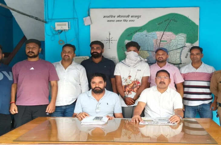पाकिस्तान से ड्रोन के जरिए हथियार और हेरोइन मंगाने वाला वांटेड तस्कर गिरफ्तार, कई पिस्टल और नशीला पदार्थ बरामद