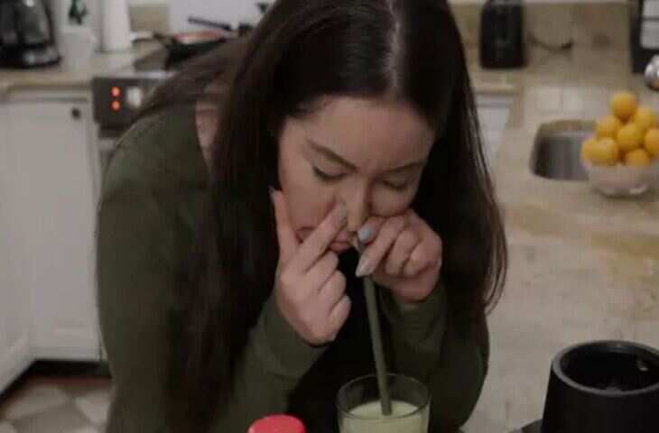 मुंह नहीं, नाक से खाना खाती है ये महिला, ये अनोखा वीडियो देख फटी रह जाएंगी आँखें&nbsp;