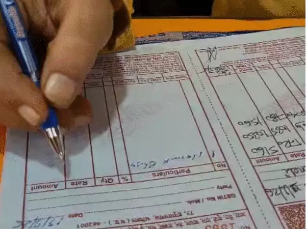 MP में 23 सितंबर को No UPI Day, व्यापारी काले कपड़े से ढकेंगे QR स्कैनर