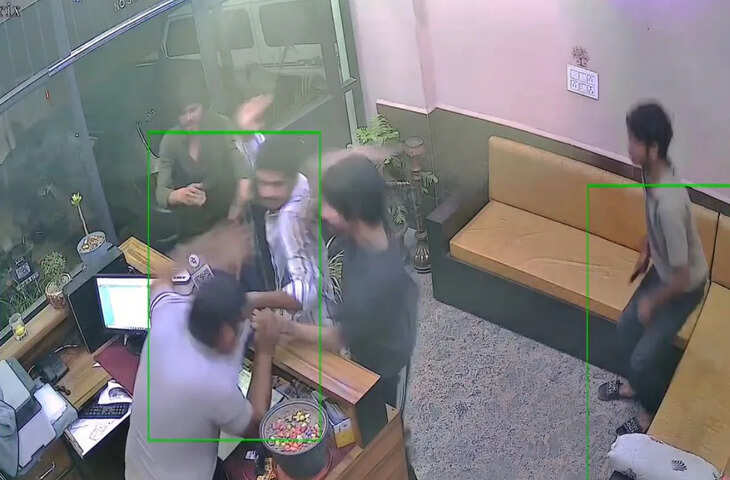 खाटूश्यामजी में गेस्ट हाउस पर हमला, वीडियो में जाने कर्मचारियों से मारपीट और तोड़फोड़; धमकी देने का आरोप