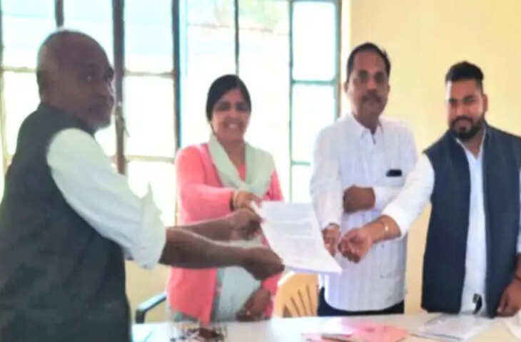 जाति के नाम में एक अक्षर की गलती से सालों तक भटकता रहा परिवार, 50 साल बाद कागजों में लौटी असली पहचान