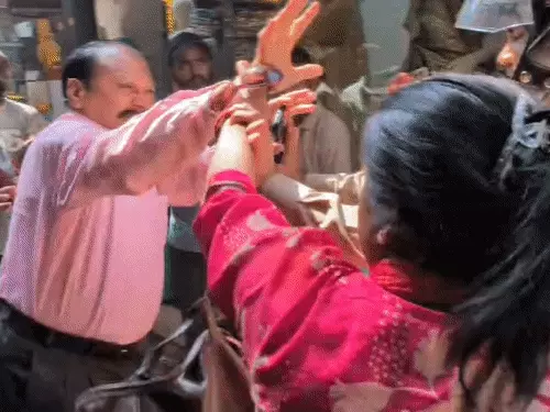 झांसी में युवती के अश्लील वीडियो बनाने के आरोप में केस दर्ज, आरोपी समेत 4 पर कार्रवाई