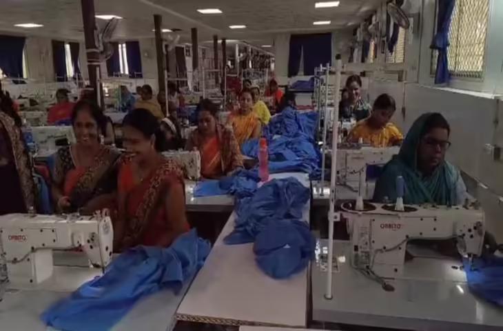 जानकी जीविका महिला स्टिचिंग कंपनी में महिला सशक्तिकरण की नई मिसाल, 200 करोड़ रुपये के मेगा ऑर्डर पर काम जारी
