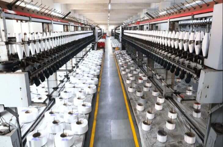 गुजरात के उद्योगों पर संकट की मार, मिडिल ईस्ट तनाव से सूरत के 425 कारखाने बंद और जामनगर की पीतल यूनिट्स पर ताला