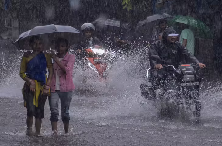 सहारनपुर में मौसम का रेड अलर्ट जारी, प्रशासन अलर्ट मोड में; लोगों के लिए एडवाइजरी जारी
