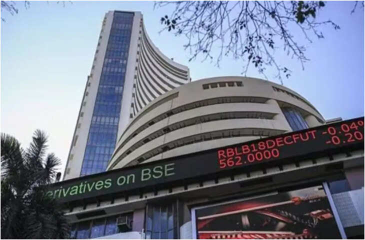 Stock&nbsp;Market Opening : शुरुआती कारोबार में बाजार पर दबाव! सेंसेक्स 200 अंक गिरा, निफ्टी 26,000 के नीचे, VIX में 5% तेजी​​​​​​​