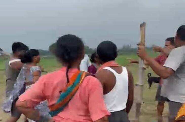 जमीन के विवाद ने लिया हिंसक रूप, महिला से मारपीट का VIDEO सोशल मीडिया पर वायरल