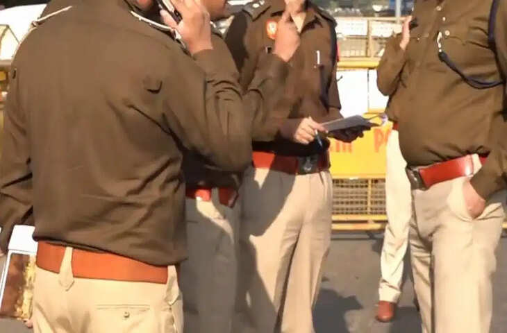पत्नी को खुश करने के लिए चोरी कर लाया कार, बोला- खरीदकर लाया हूं; पुलिस ने खोली पोल