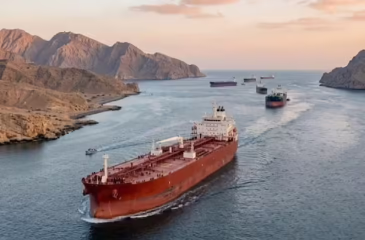 होर्मुज स्ट्रेट से भारतीय टैंकरों को मिली अनुमति, फुटेज में जानें ईरान के फैसले से गैस आपूर्ति को राहत, बोला- भारत हमारा दोस्त