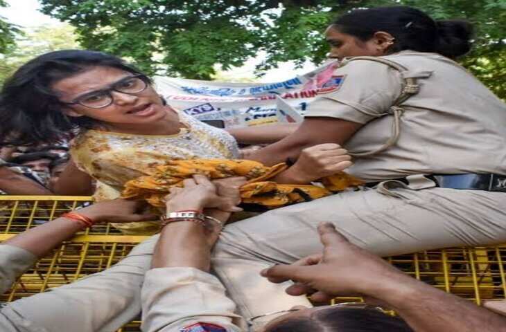 विरोध की आवाज दबाना चाहते हैं? ब्रजभूषण शरण सिंह के बयान पर सोशल मीडिया में बहस तेज!
