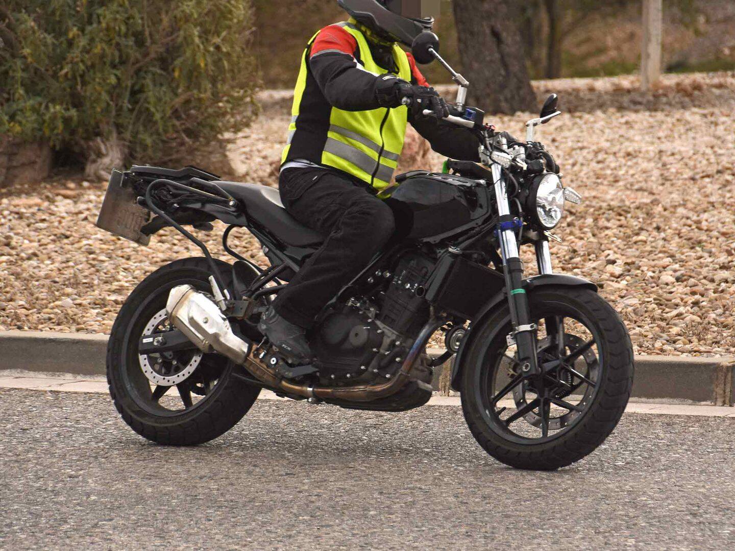 रॉयल एनफील्ड हंटर 450