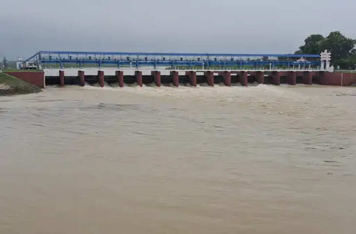 सिद्धार्थनगर में बाणगंगा नदी उफान पर, बैराज के सभी फाटक खोले गए; प्रशासन अलर्ट