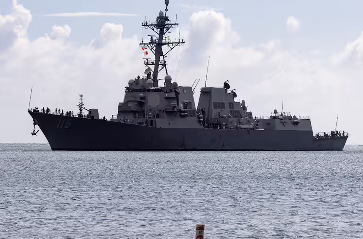 पश्चिम एशिया में तनाव चरम पर, वीडियो में देखें अमेरिकी नाकाबंदी, ईरान की चेतावनी और इजराइल-लेबनान वार्ता की तैयारी