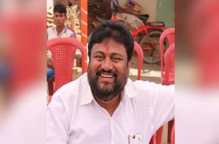 Thane मोदी की सभा के लिए मंच पर जगह नहीं, कल्याण में शिंदे गुट के जिला प्रमुख अरविंद मोरे ने दिया इस्तीफा