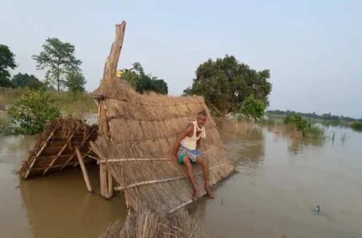 Bhagalpur बिहार बाढ़ की चपेट में करीब 10 लाख लोग; दो जिलों में तटबंधों का उल्लंघन
