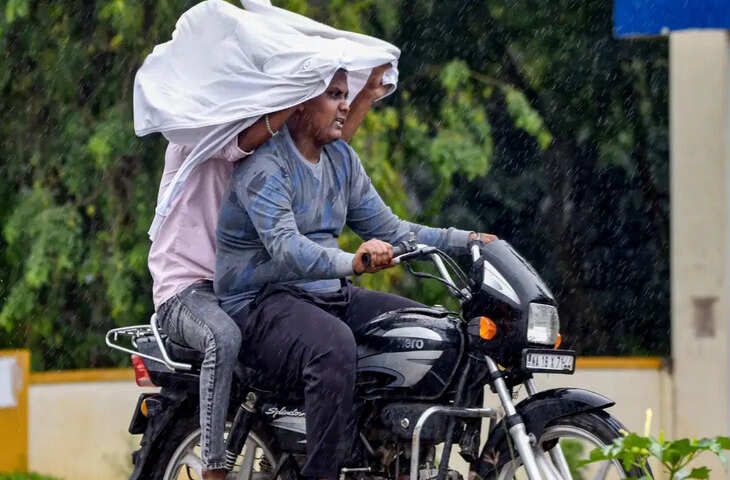 यूपी में प्री-मानसून एक्टिव, 32 जिलों में आंधी-बारिश का अलर्ट, 60 किमी/घंटा की रफ्तार से चलेंगी हवाएं