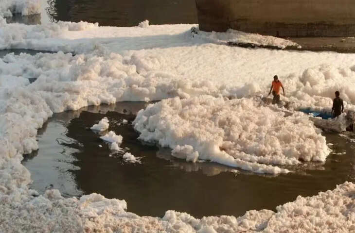 दिल्ली में बढ़ी पानी की किल्लत&hellip; यमुना नदी में अमोनिया बढ़ने से कई वाटर ट्रीटमेंट प्लांट प्रभावित, 25 से 50 फीसदी तक घटी सप्लाई