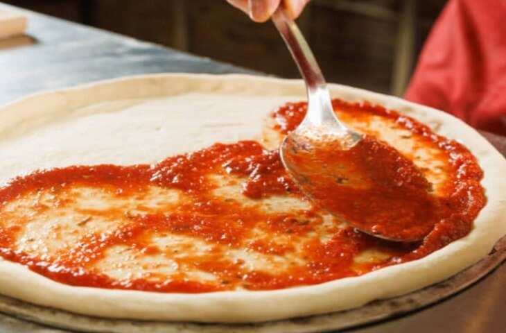 10 मिनट में घर पर बनाएं स्वादिष्ट पिज्जा सॉस, किचन के सामान से आसान रेसिपी
