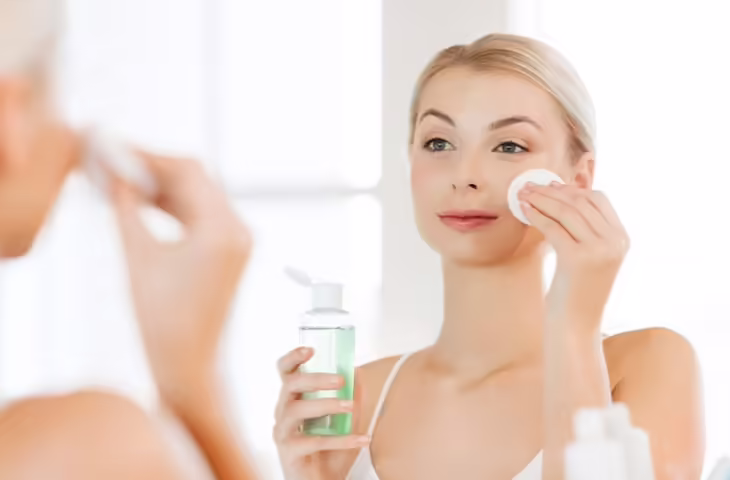 Natural Face Pack: महंगे ब्यूटी प्रोडक्ट छोड़िए, घर में मौजूद चीजों से बनाएं ये फेस पैक और पाएं ग्लोइंग व बेदाग त्वचा