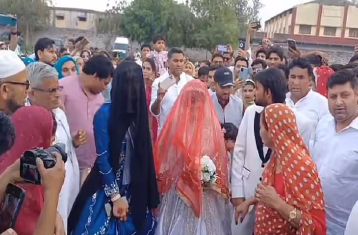 मुस्लिम बहन की बेटी की शादी में हिंदू भाई ने दिया भात, उपहार दिए, हेलीकाप्टर से कराई विदाई