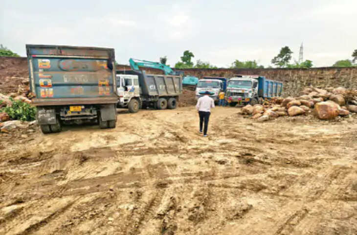 खनिज इंस्पेक्टर की रिपोर्ट पर उठे सवाल, दो महीने में 600 डंपर कोपरा निकालने का आरोप; जांच शुरू