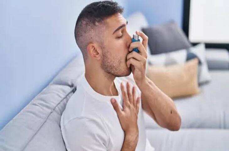 Asthma Diet: बदलते मौसम में अस्थमा मरीज रखें डाइट का ध्यान, प्लेट में शामिल करें ये हेल्दी चीजें