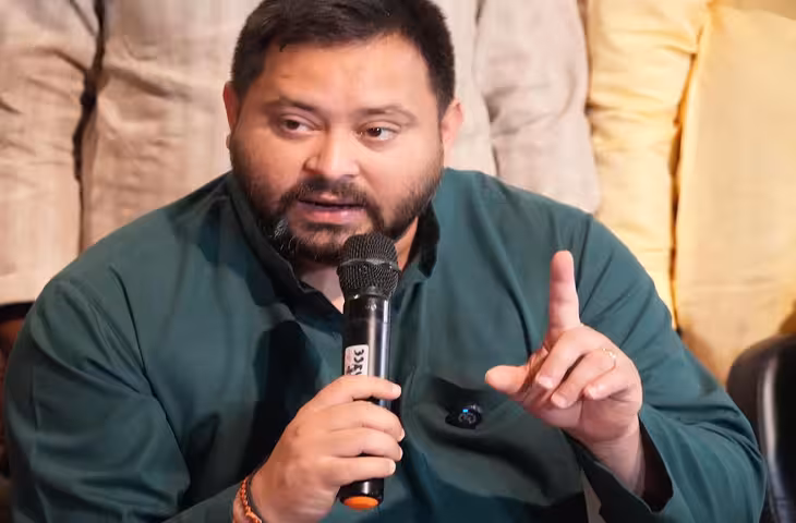 सृजन घोटाले को लेकर तेजस्वी यादव का बीजेपी पर हमला, बोले- सबूत मिलने के बाद भी कार्रवाई नहीं हुई